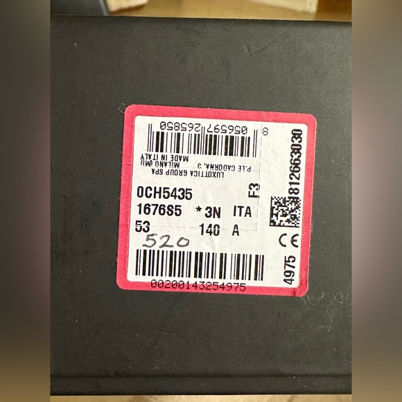 CHANEL RECTANGLE SUNGLASSES - Picture 16 of 17